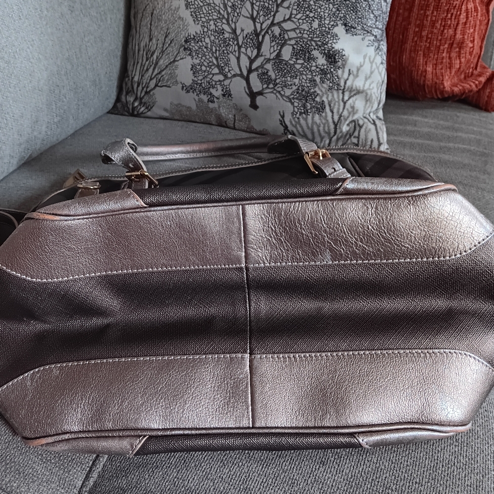 Burberry Metallic Leather Tote Bag - Picture 13 of 13